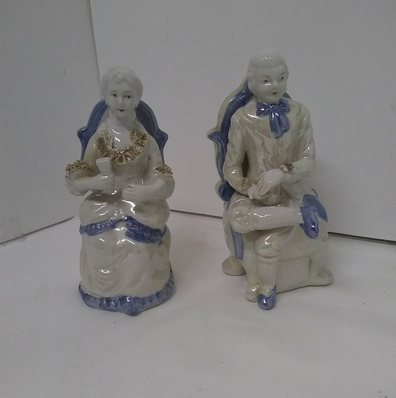 VTGE Male & Female Victorian Figurines 8" Blue & White w/Gold Trim Collectible - Picture 1 of 8